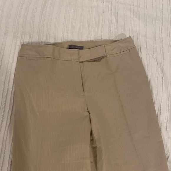 Ann Taylor suit. - Picture 7 of 9